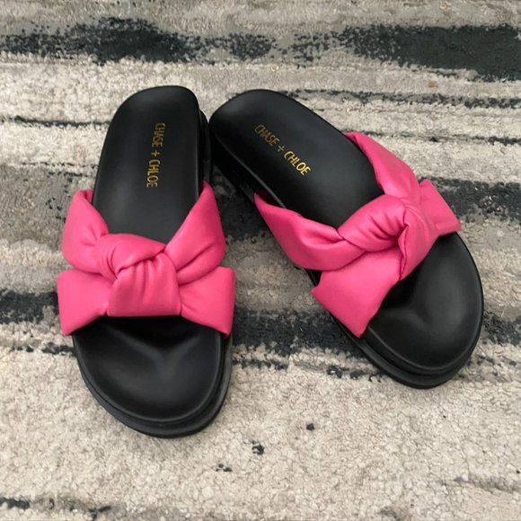 NWT Puffy Knotted Slide Sandal Sz 6M Fuchsia - Picture 1 of 6